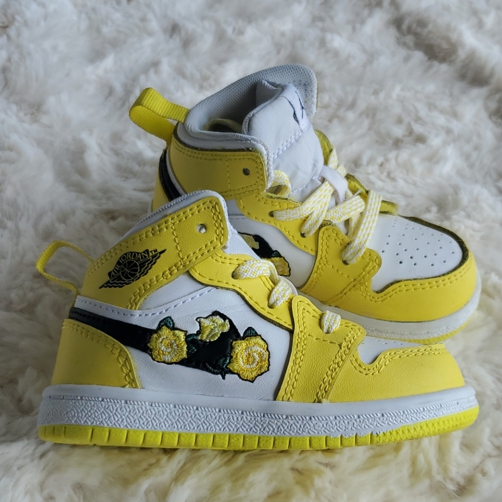 JORDAN'S / TODDLER/ YELLOW/WHITE/BLACK/FLOWER